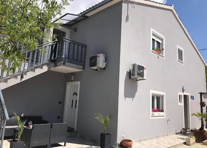 Apartment Dokic *