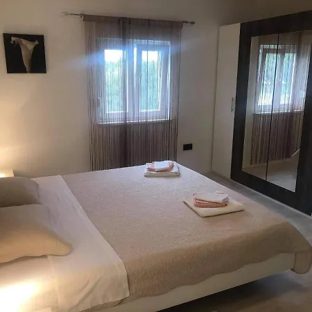 דירה Dokic באלה