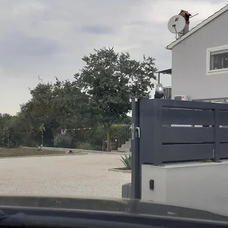 Dokic דירה באלה